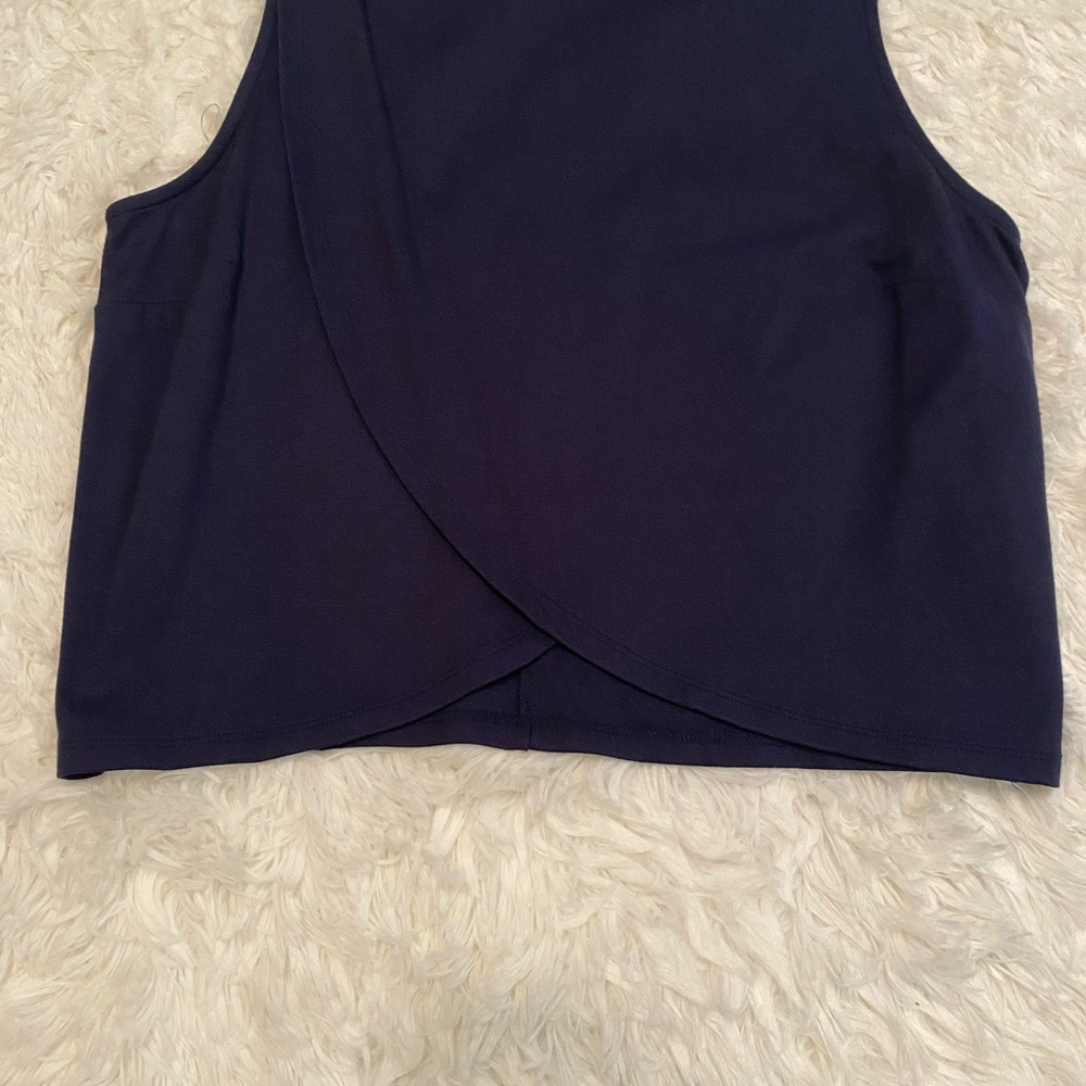 NWT Navy blue crop top - Picture 4 of 4